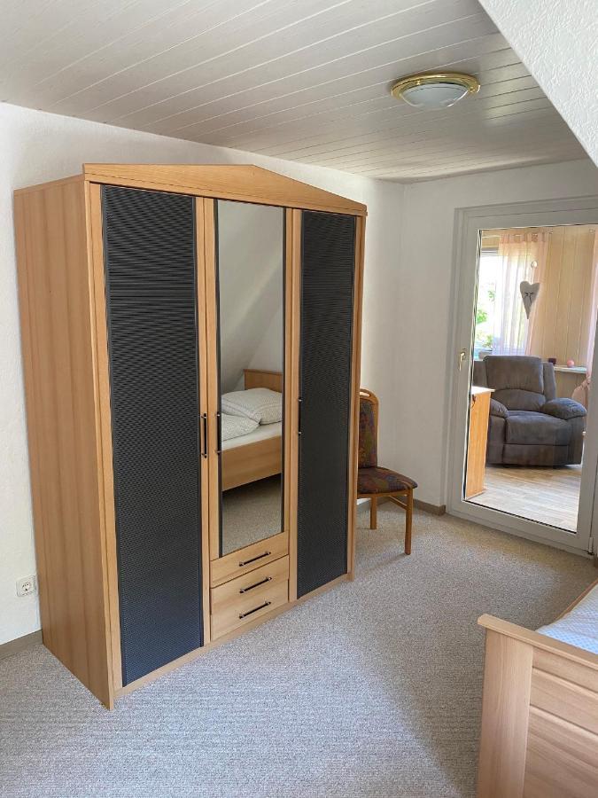 Ferienwohnung Meilerplatz - Familienfreundliche Ferienwohnung Fuer Max. 4 Personen In Bad Lauterberg Am Harz Buitenkant foto
