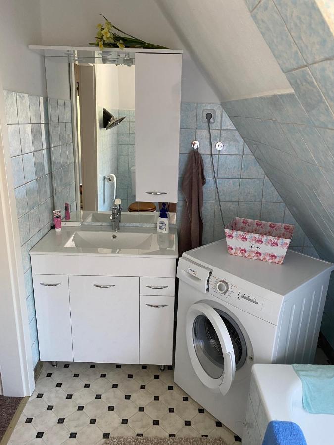 Ferienwohnung Meilerplatz - Familienfreundliche Ferienwohnung Fuer Max. 4 Personen In Bad Lauterberg Am Harz Buitenkant foto