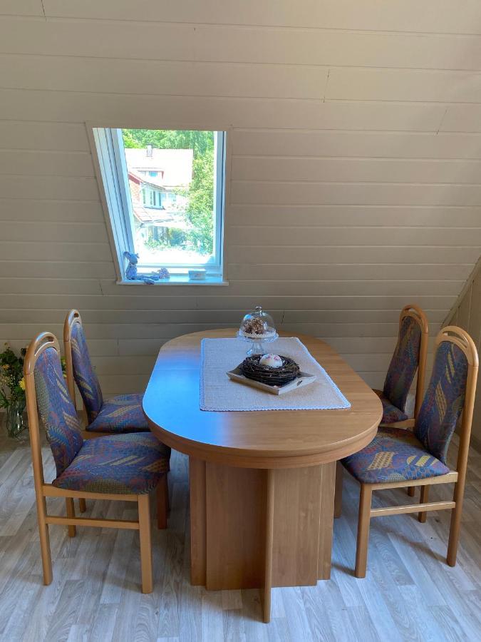 Ferienwohnung Meilerplatz - Familienfreundliche Ferienwohnung Fuer Max. 4 Personen In Bad Lauterberg Am Harz Buitenkant foto