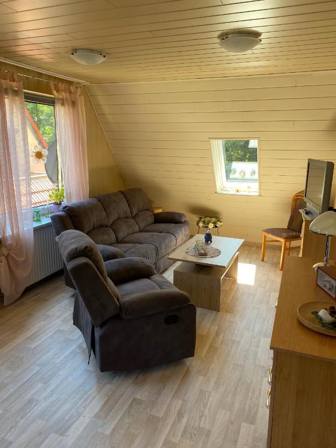 Ferienwohnung Meilerplatz - Familienfreundliche Ferienwohnung Fuer Max. 4 Personen In Bad Lauterberg Am Harz Buitenkant foto